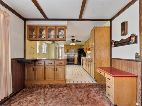 Kitchen - 4816 44th Ave, Moline, IL 61265 photo 1 of 5