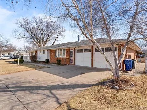 Exterior - 4816 44th Ave, Moline, IL 61265 photo 1 of 8
