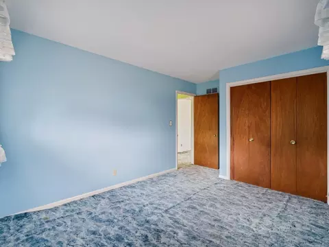 Bedroom - 4816 44th Ave, Moline, IL 61265 photo 7 of 9