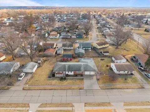 View/Area - 4816 44th Ave, Moline, IL 61265 photo 1 of 3