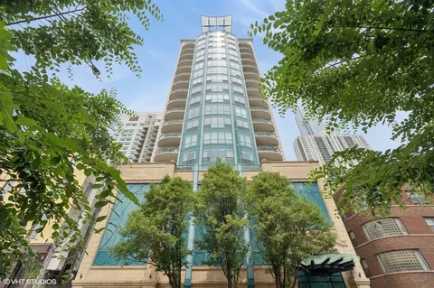 60 W Erie St #1302, Chicago, IL 60654