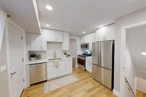 1321 Pitner Ave #A, Evanston, IL 60201 photo 9
