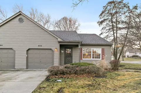 682 Alice Pl #682, Elgin, IL 60123