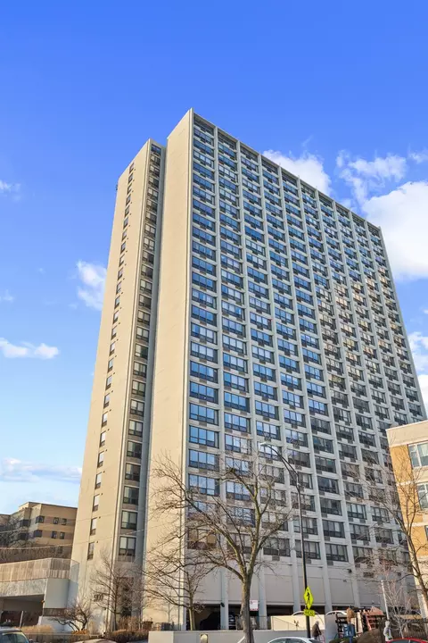 5100 N Marine Dr #17L, Chicago, IL 60640