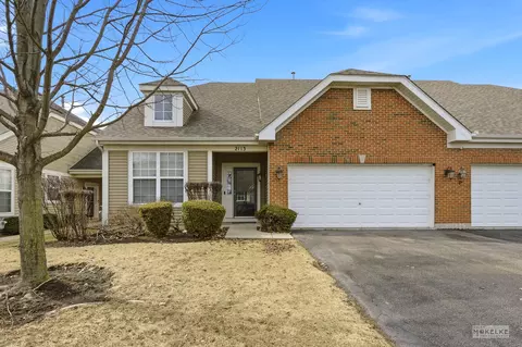 2113 Tremont Ln, Joliet, IL 60431