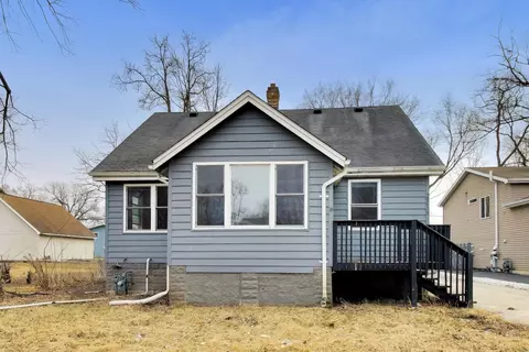 25655 W Arcade Dr, Lake Villa, IL 60046