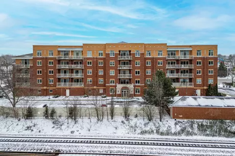 500 E Saint Charles Rd #302, Lombard, IL 60148