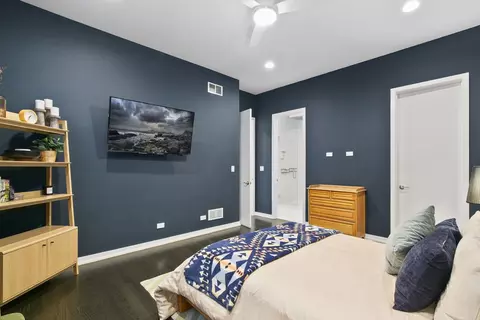 Bedroom - Undisclosed, Chicago, IL 60612 photo 2 of 3