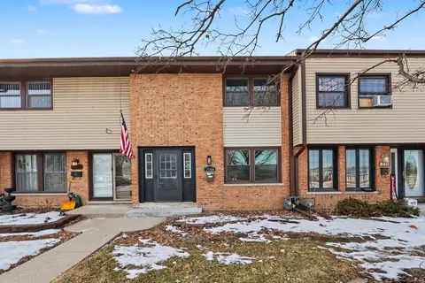 7644 S Cork Ave, Justice, IL 60458