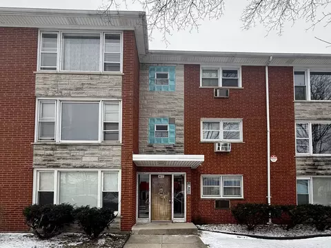 801 E 87th Pl #2W, Chicago, IL 60619