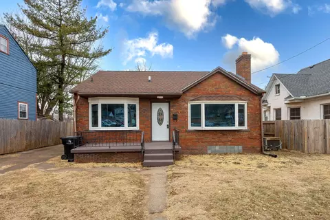 2506 11th St, Rock Island, IL 61201
