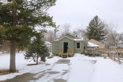 104 Columbine St, Crystal Lake, IL 60014