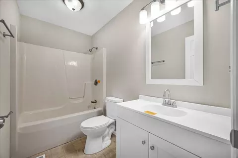 Bath - Undisclosed, Potomac, IL 61865 photo 2 of 3