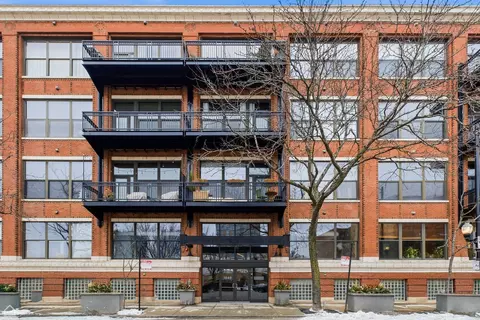 1040 W Adams St #416, Chicago, IL 60607