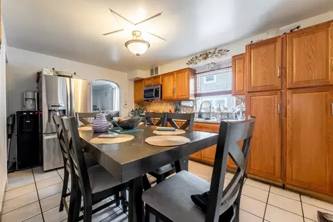 Kitchen - 730 E Benton St, Aurora, IL 60505 photo 1 of 3