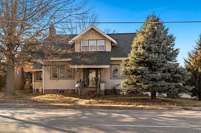 2664 Harrison St, Davenport, IA 52806
