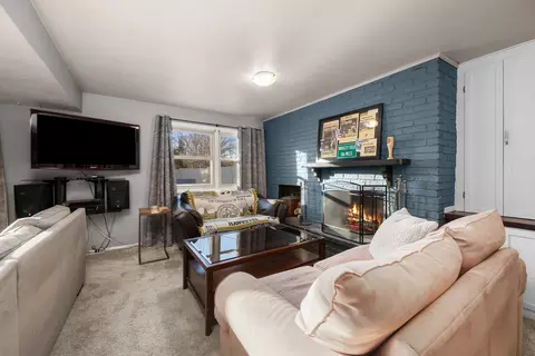 Living - 2413 3rd St, Moline, IL 61265 photo 5 of 8