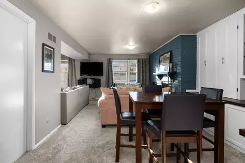 Dining - 2413 3rd St, Moline, IL 61265 photo 4 of 4