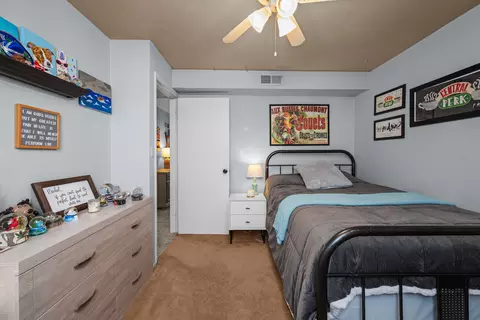 Bedroom - 2413 3rd St, Moline, IL 61265 photo 8 of 9