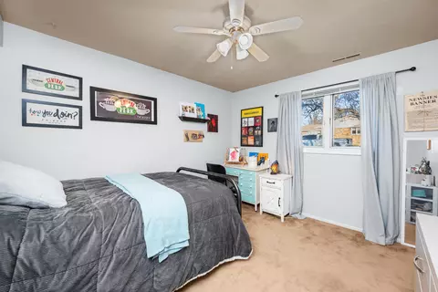 Bedroom - 2413 3rd St, Moline, IL 61265 photo 7 of 9