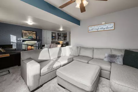 Living - 2413 3rd St, Moline, IL 61265 photo 7 of 8