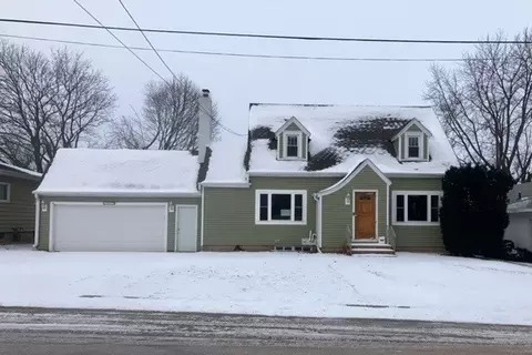 107 N Thomas Ave, Polo, IL 61064