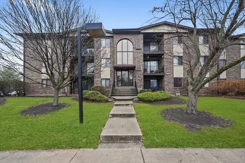 12615 S Central Ave #207, Alsip, IL 60803