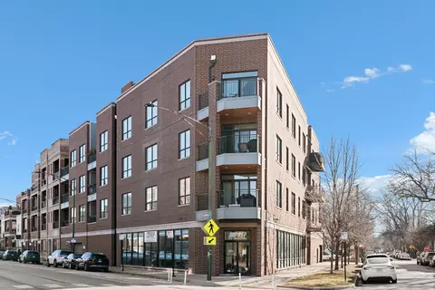3047 N Oakley Ave #206, Chicago, IL 60618