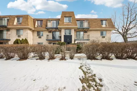 1111 Bloomingdale Rd #2A, Glendale Heights, IL 60139