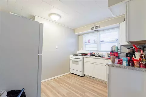 Kitchen - 1003 W Jackson St, Bloomington, IL 61701 photo 1 of 2