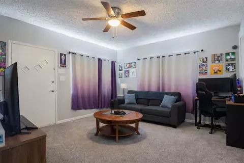 Living - 1003 W Jackson St, Bloomington, IL 61701 photo 1 of 1