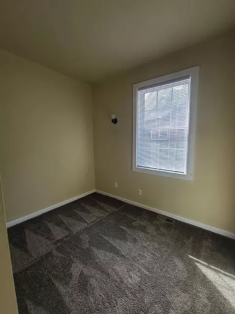 38 E Beardsley Ave, Champaign, IL 61820 photo 8