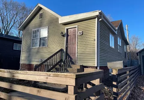 38 E Beardsley Ave, Champaign, IL 61820