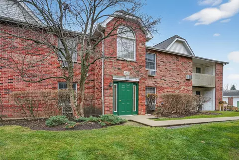 350 Leah Ln #2D, Woodstock, IL 60098