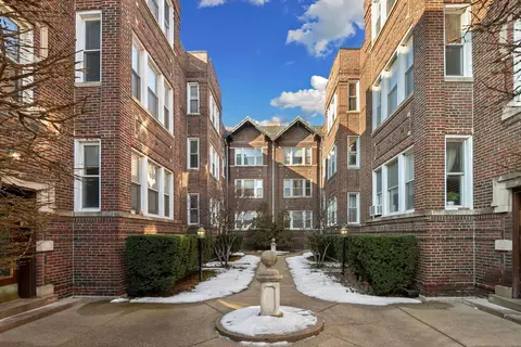 4864 N Ashland Ave #3W, Chicago, IL 60640