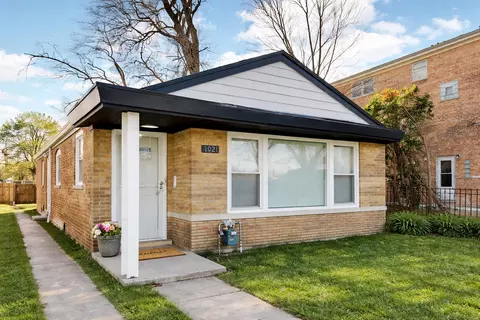 1021 W Vermont Ave, Chicago, IL 60827