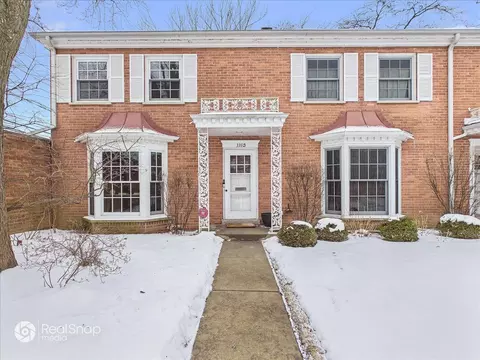 339 Greenleaf Ave #D, Wilmette, IL 60091