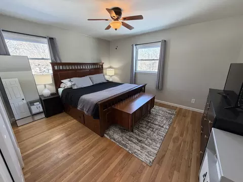 Bedroom - 2900 Jamison Blvd, Mount Vernon, IL 62864 photo 2 of 2