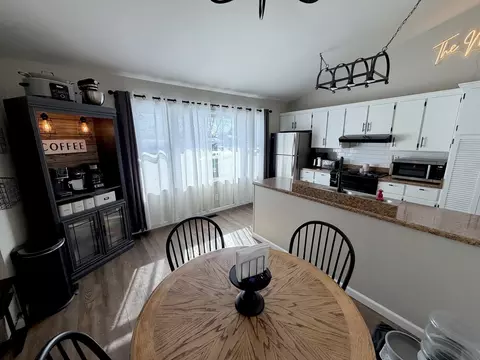 Kitchen - 2900 Jamison Blvd, Mount Vernon, IL 62864 photo 1 of 4