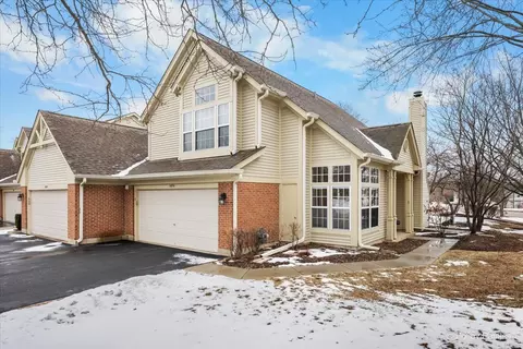 1699 Penny Ln, Crystal Lake, IL 60014