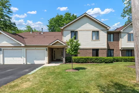 2308 N Old Hicks Rd #3, Palatine, IL 60074