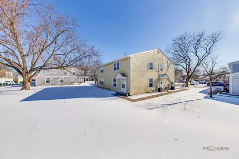 233 Winfield Ct #233, Vernon Hills, IL 60061