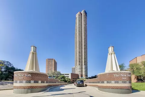 3660 N Lake Shore Dr #3401, Chicago, IL 60613