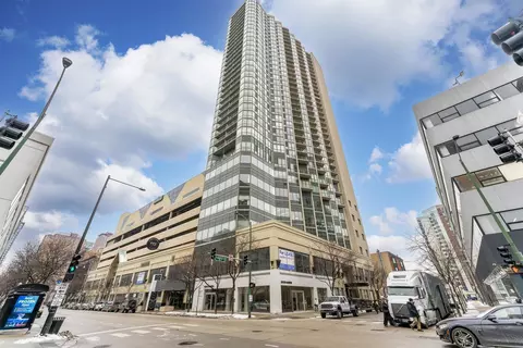 111 W Maple St #3110, Chicago, IL 60610