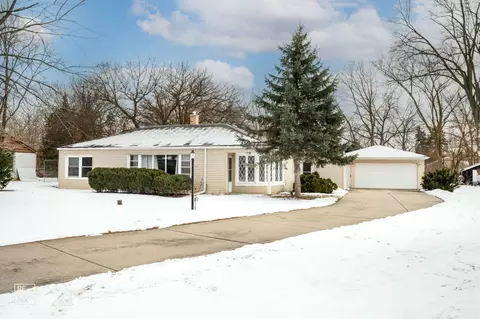 1045 S Columbine Ave, Lombard, IL 60148