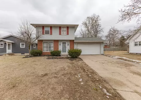 1434 2nd Ave, Camanche, IA 52730