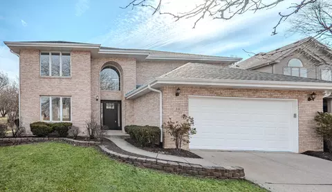 441 Wheeler Dr, Lemont, IL 60439