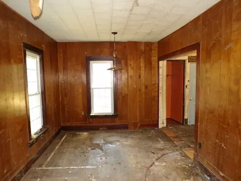 304 S Madison St, Morrison, IL 61270 photo 5