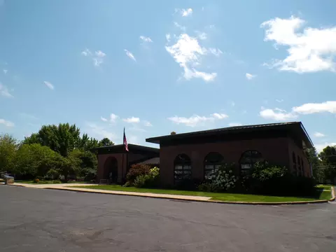 304 S Madison St, Morrison, IL 61270 photo 9