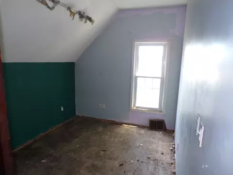 304 S Madison St, Morrison, IL 61270 photo 8